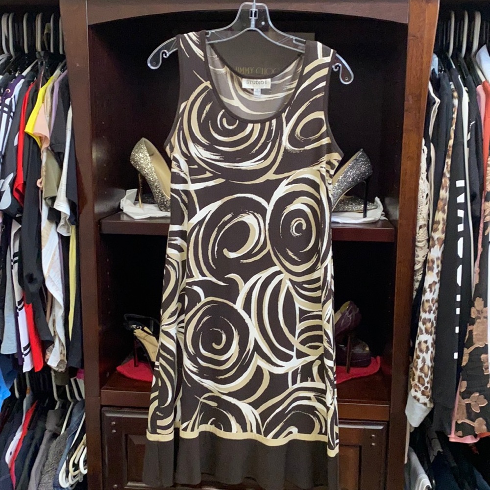 Sleeveless dress